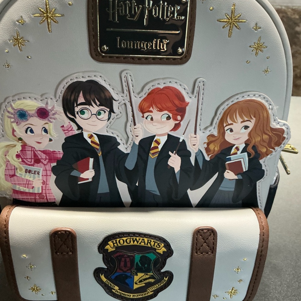 Loungefly Harry Potter mini backpack - Picture 4 of 5